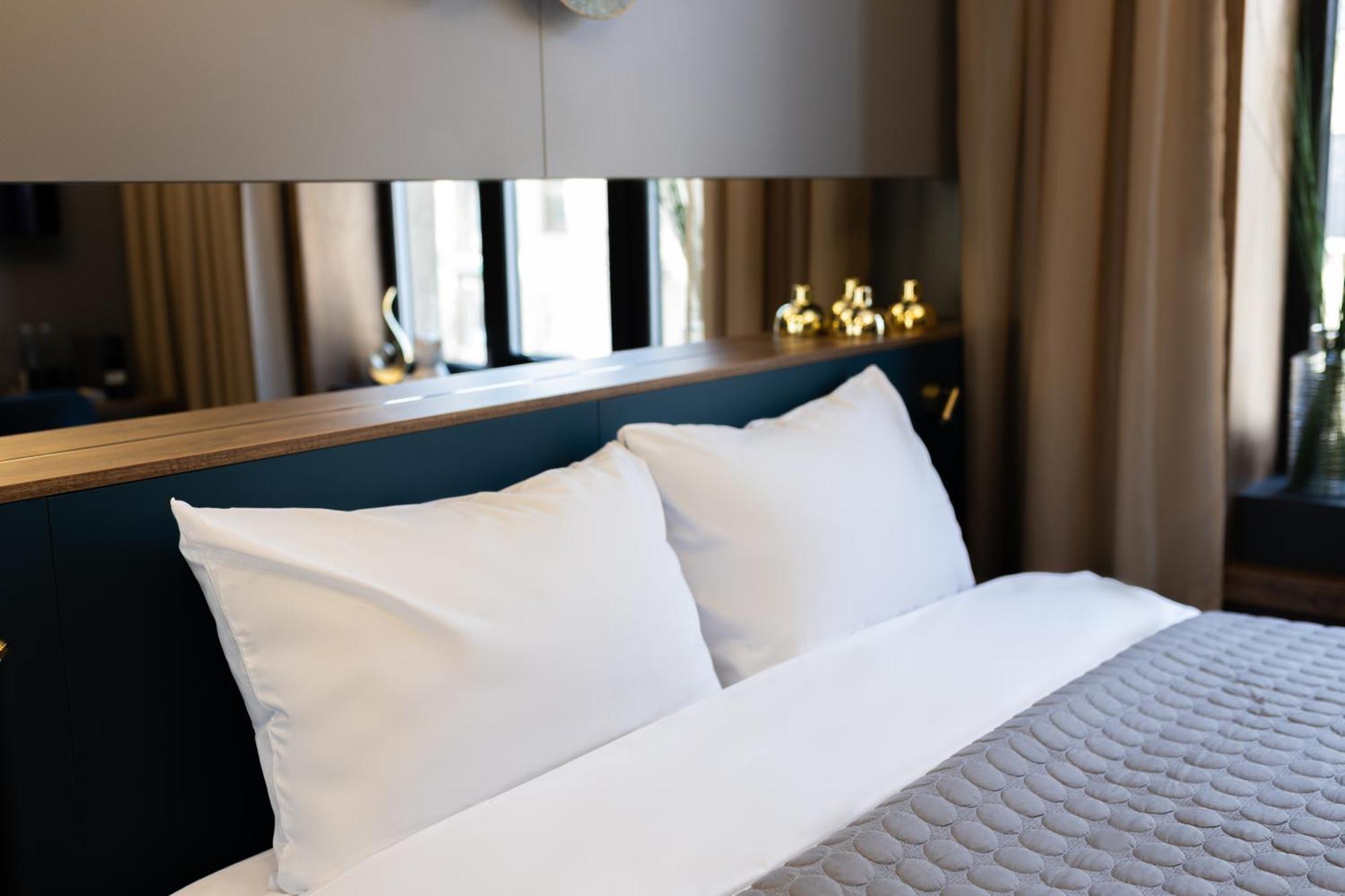Four Sisters Luxury Rooms In Siauliai Екстериор снимка
